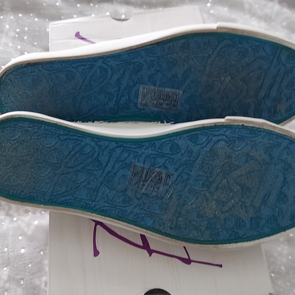 Blowfish White Canvas Slip In Sneakers - Picture 7 of 10
